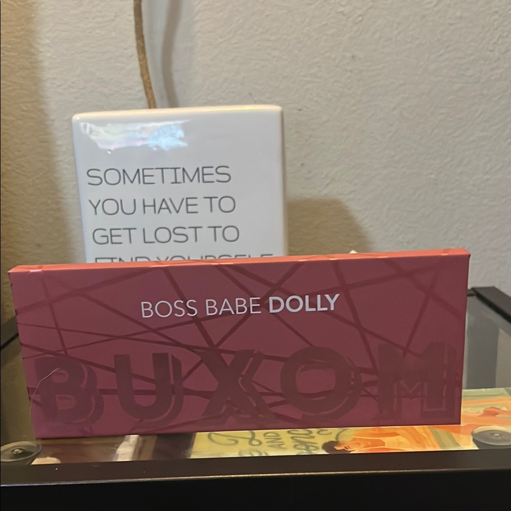 NWOB- Buxom Palette